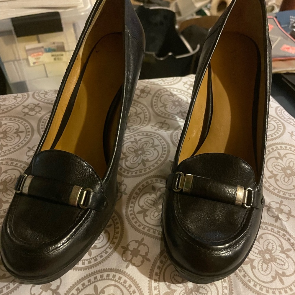 Women’s shoes